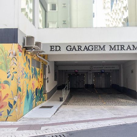 Clr81 - Calcadao, 1 Dorm Climatizado, Garagem Lägenhet Balneário Camboriú Exteriör bild